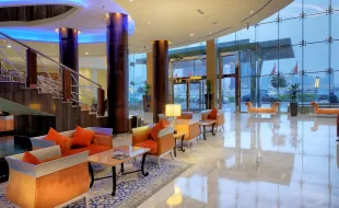 Ghaya Grand Hotel 5*
