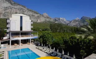 Grand Hotel Derin 4*